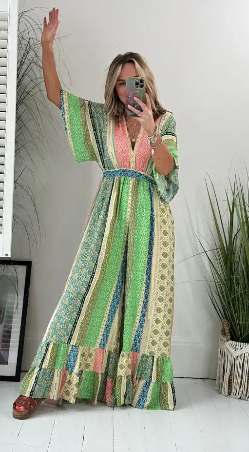 Macacão Kamilly: Um toque vintage para o seu dia a dia