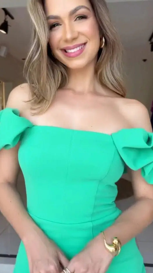 Vestido Jade – Elegância Vibrante e Estilo Atemporal!
